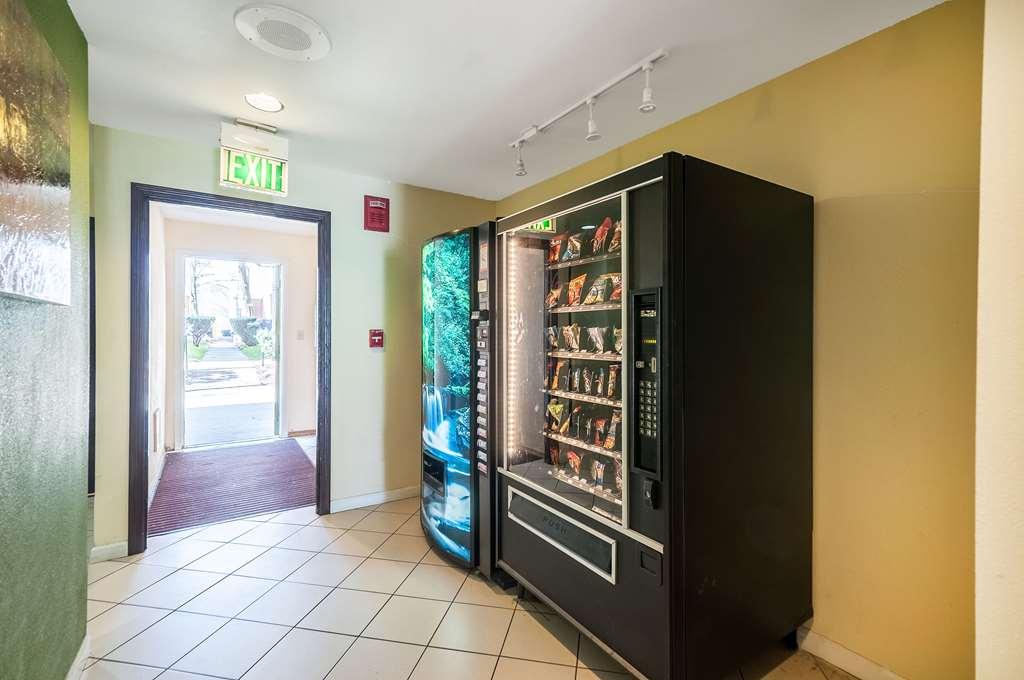 Quality Suites Hunt Valley Amenities foto
